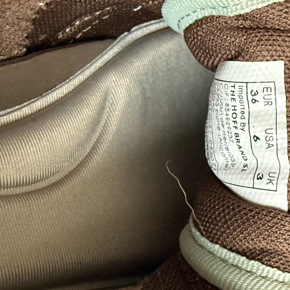 HOFF Buckingham Women’s Sneakers Gray Suede Multi-Color Size US 6 Walking Shoes - Picture 6 of 6